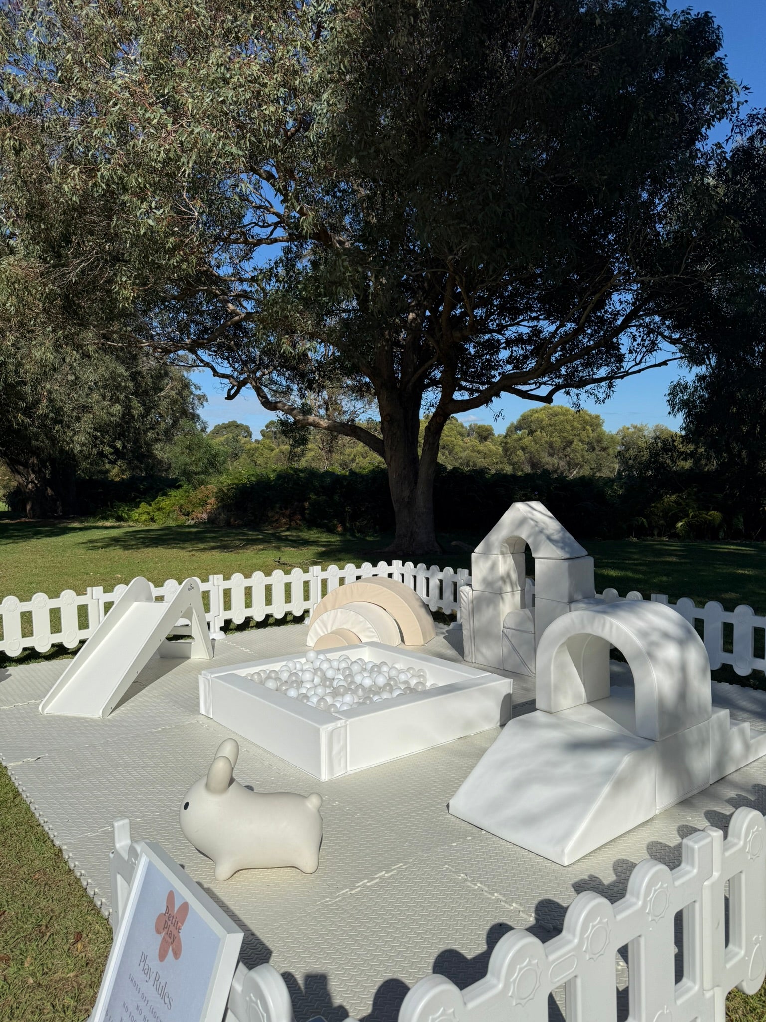 Petite White Package 4