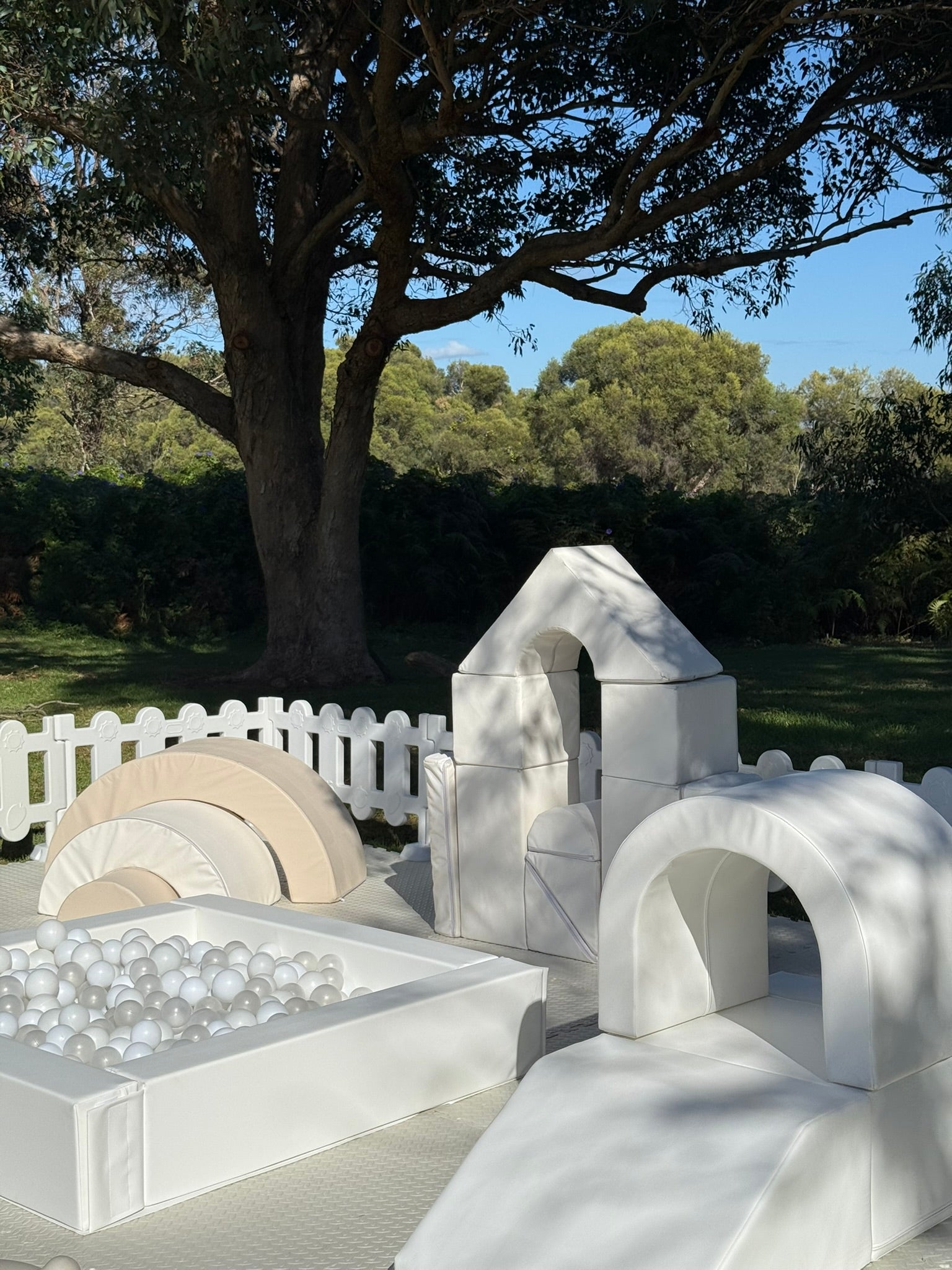 Petite White Package 4