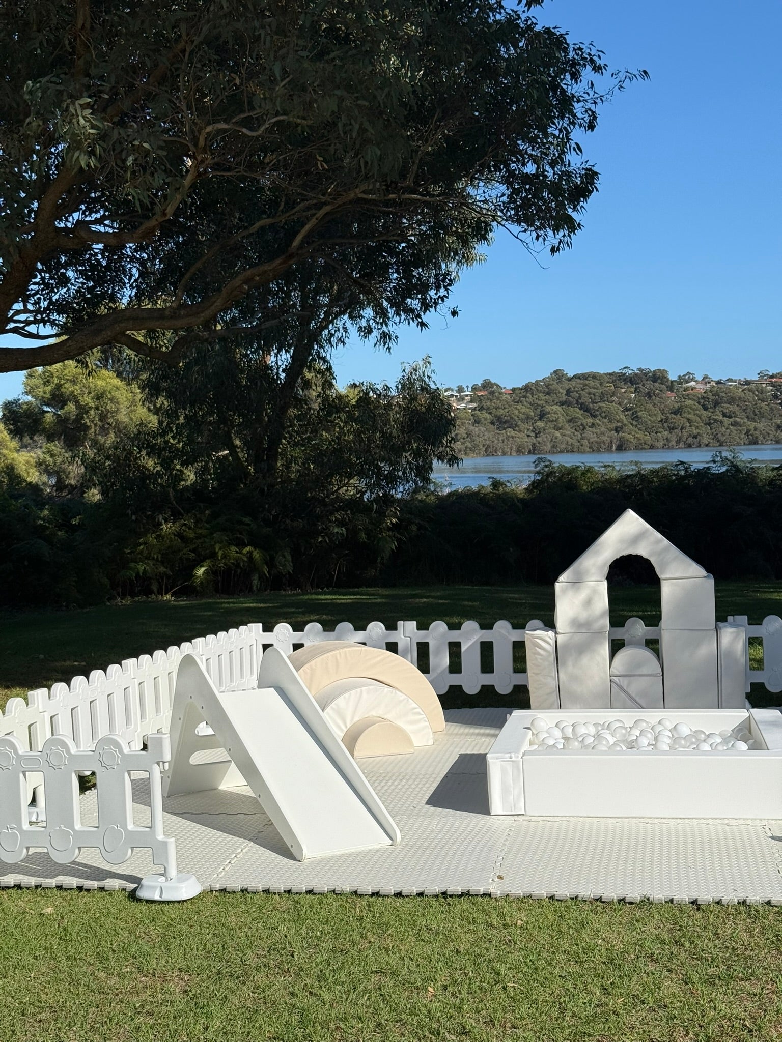 Petite White Package 4