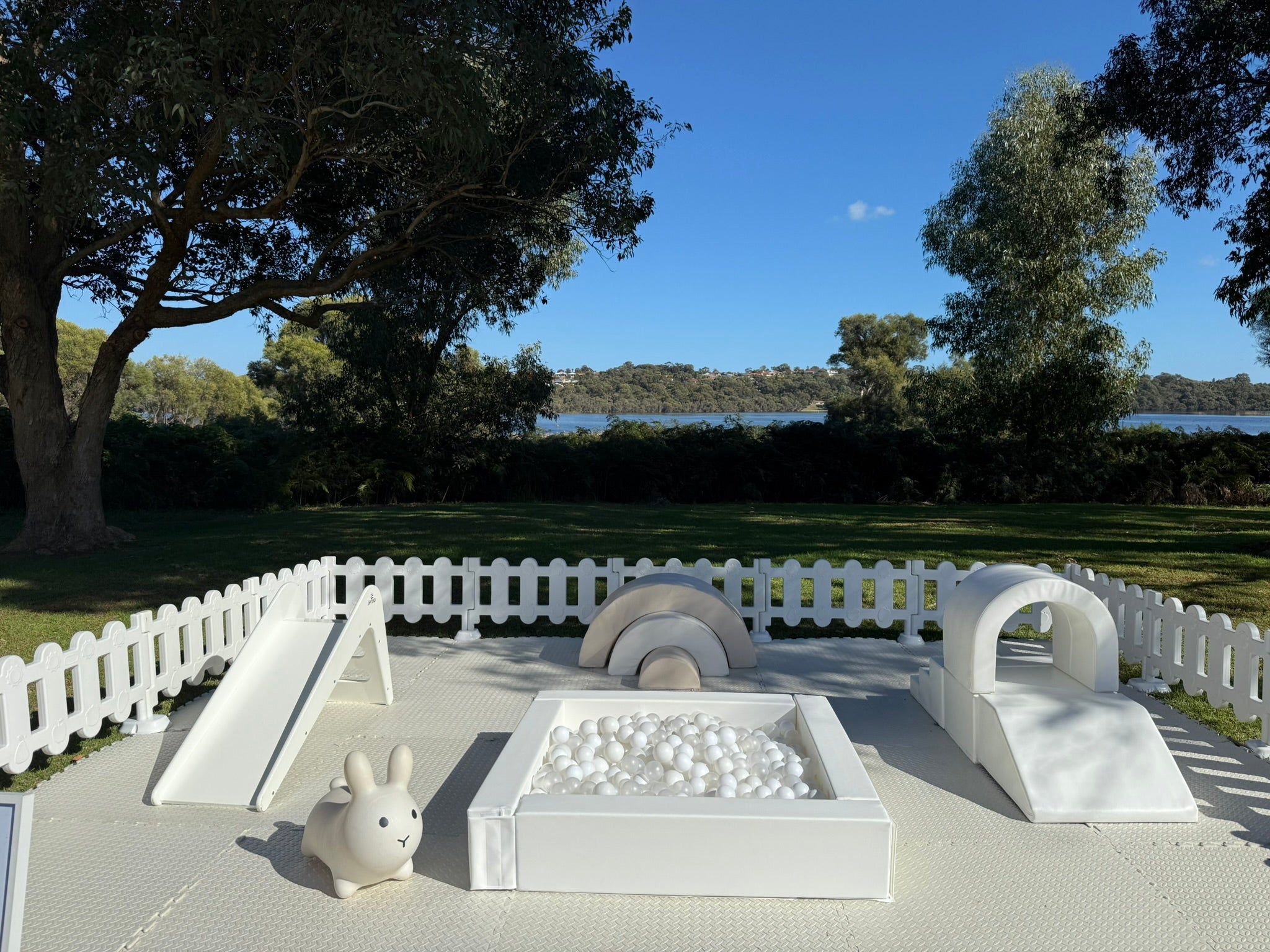 Petite White Package 3