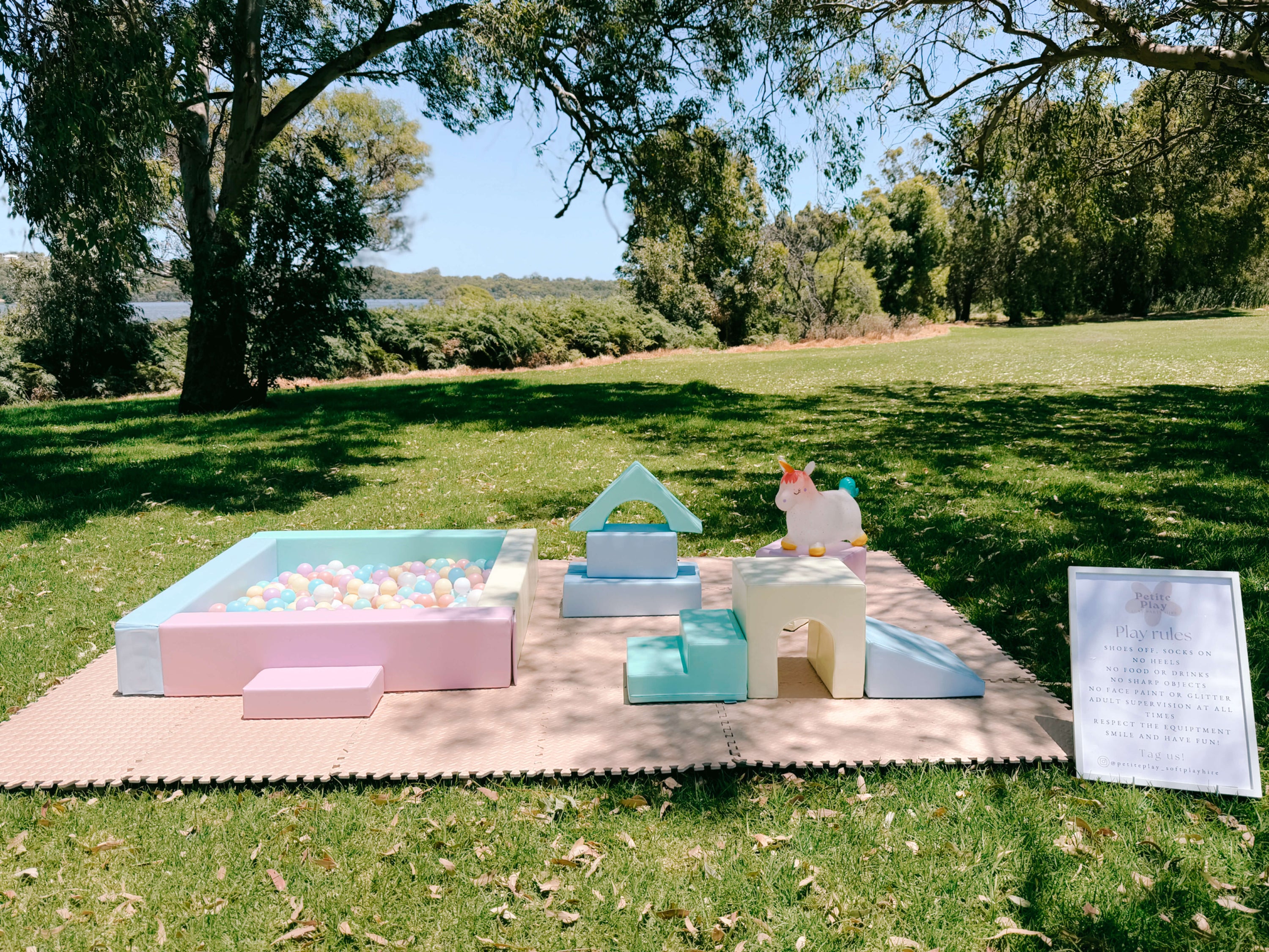 Petite Pastel Package